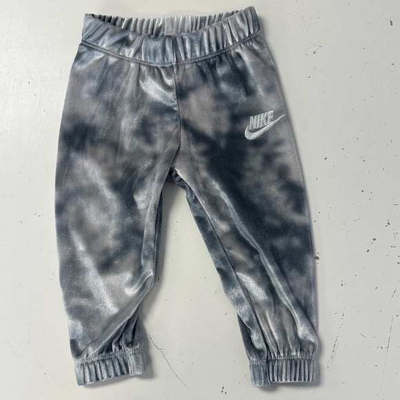 Nike Velour Tie Dye Hooded Tracksuit Gray Silver 12m NWOT - Picture 9 of 10